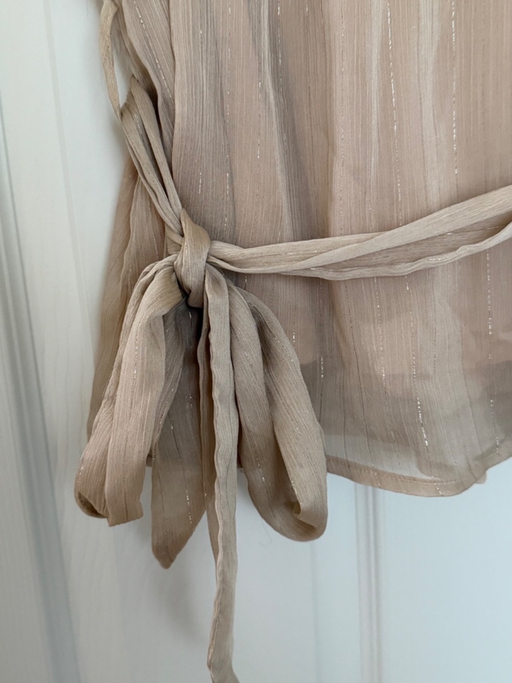 Tan & Gold Flutter Sleeve Blouse, Size L - Picture 4 of 11